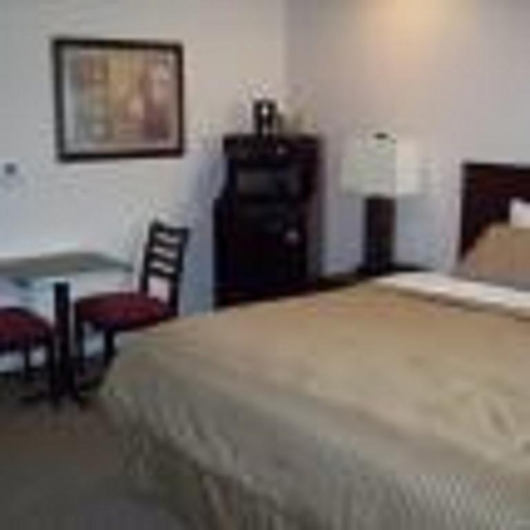 Price Pointe Inn Waukesha Buitenkant foto