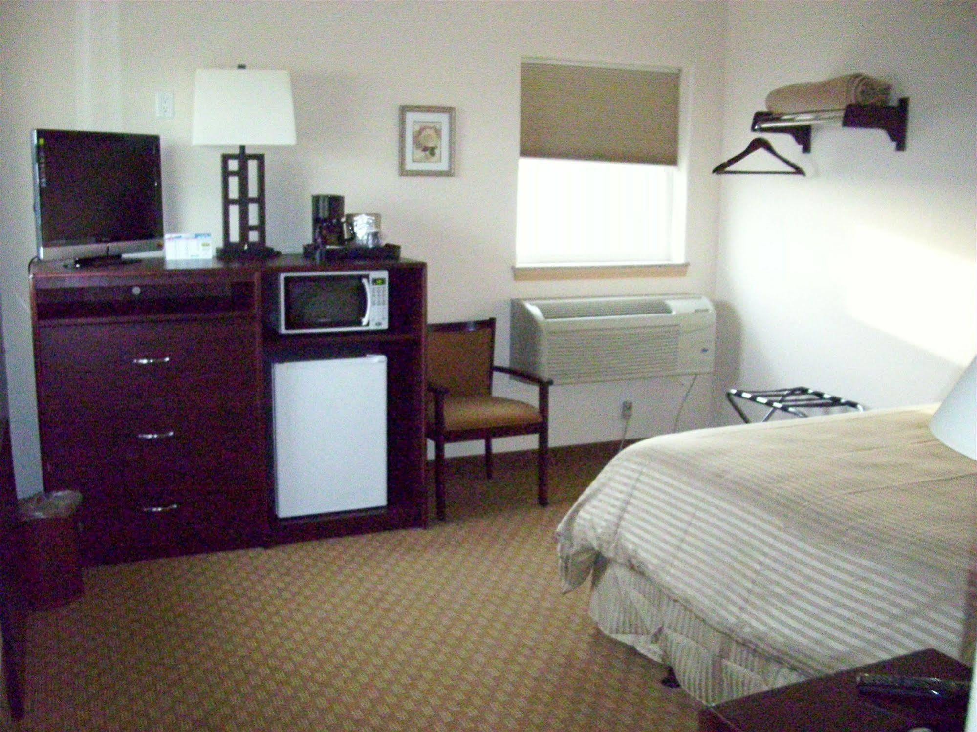 Price Pointe Inn Waukesha Buitenkant foto